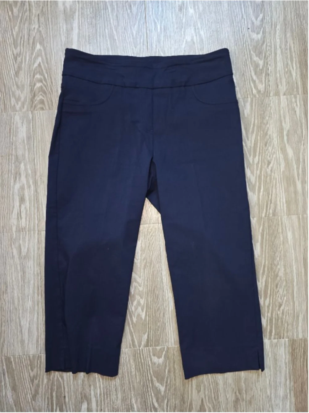 Women's Ruby Rd. Navy Capris, Size 10